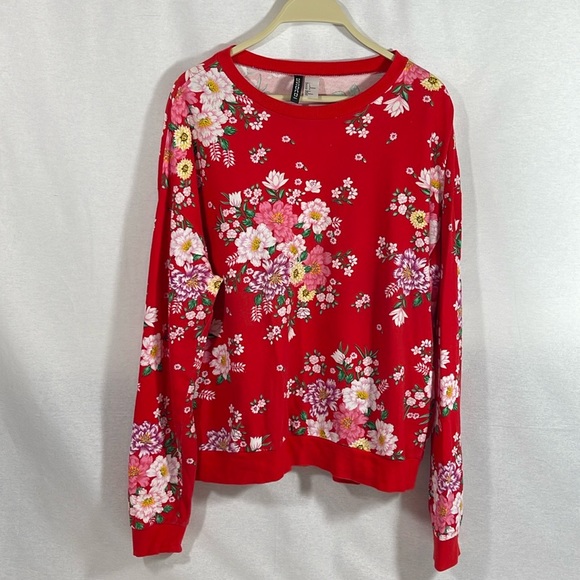 Vibrant Flora Crewneck 🌸 - Picture 1 of 6